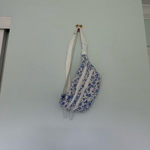 wild fable floral fanny pack